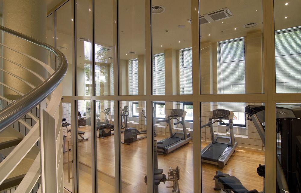 Sheraton Berlin Grand Hotel Esplanade Екстер'єр фото The gym at the 100 Queen's Gate