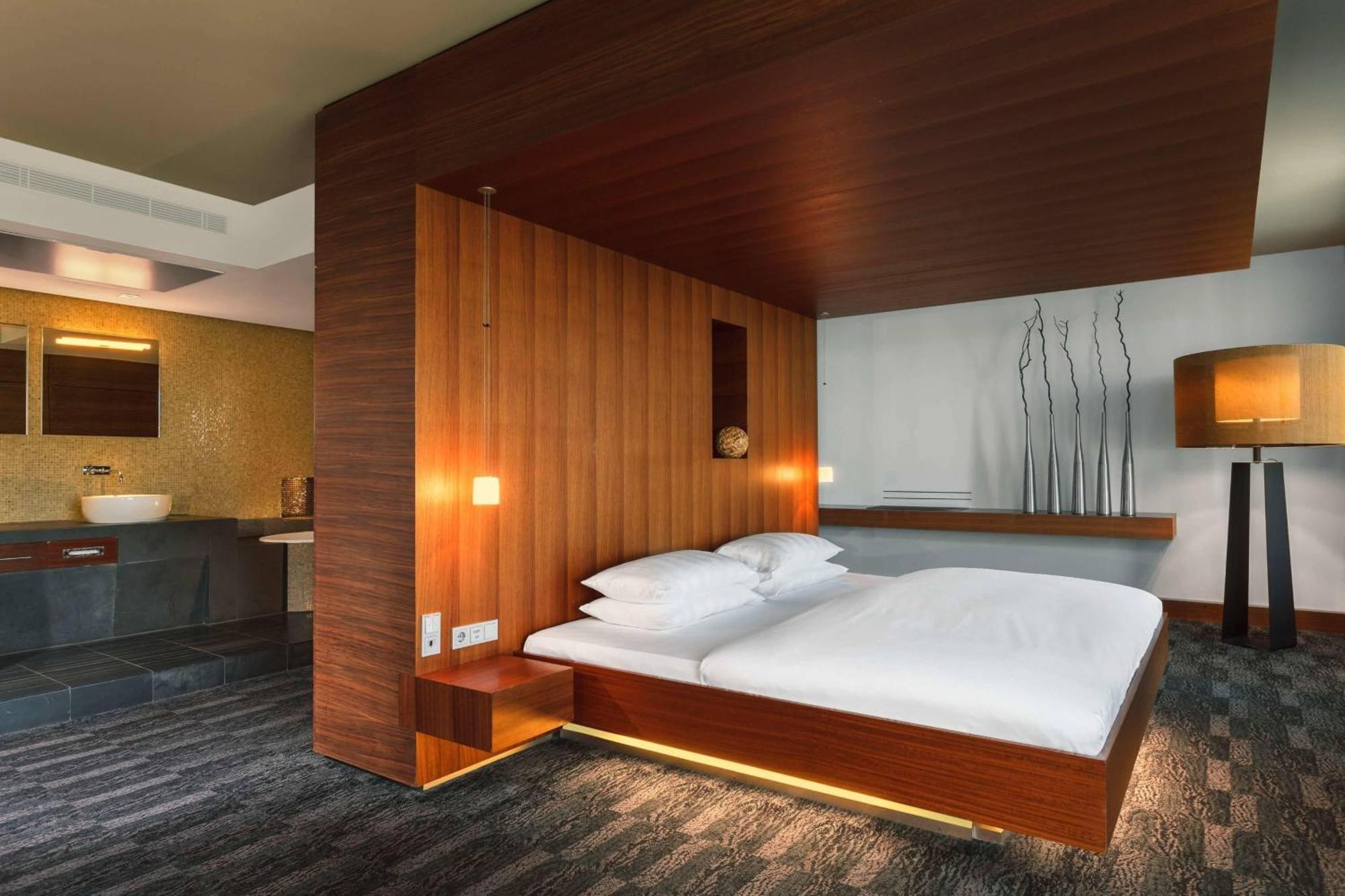 Sheraton Berlin Grand Hotel Esplanade Екстер'єр фото Suite