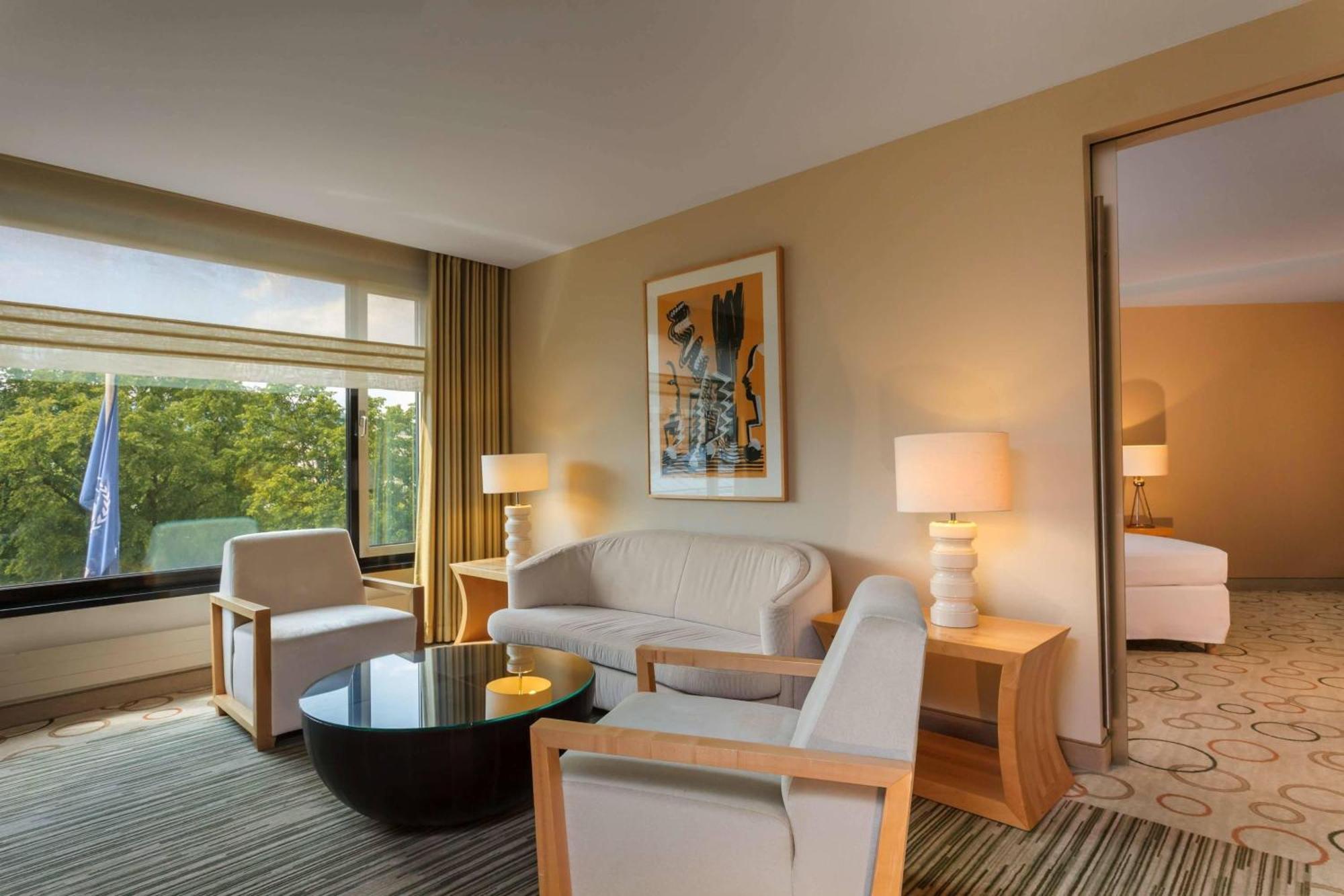 Sheraton Berlin Grand Hotel Esplanade Екстер'єр фото Suite