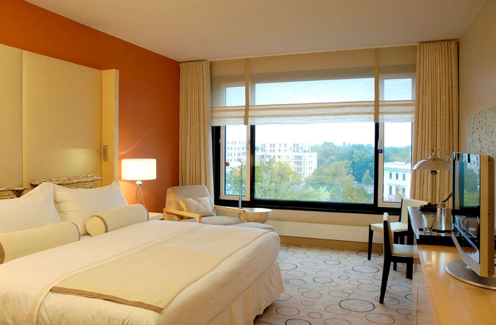 Sheraton Berlin Grand Hotel Esplanade Номер фото A room at the hotel