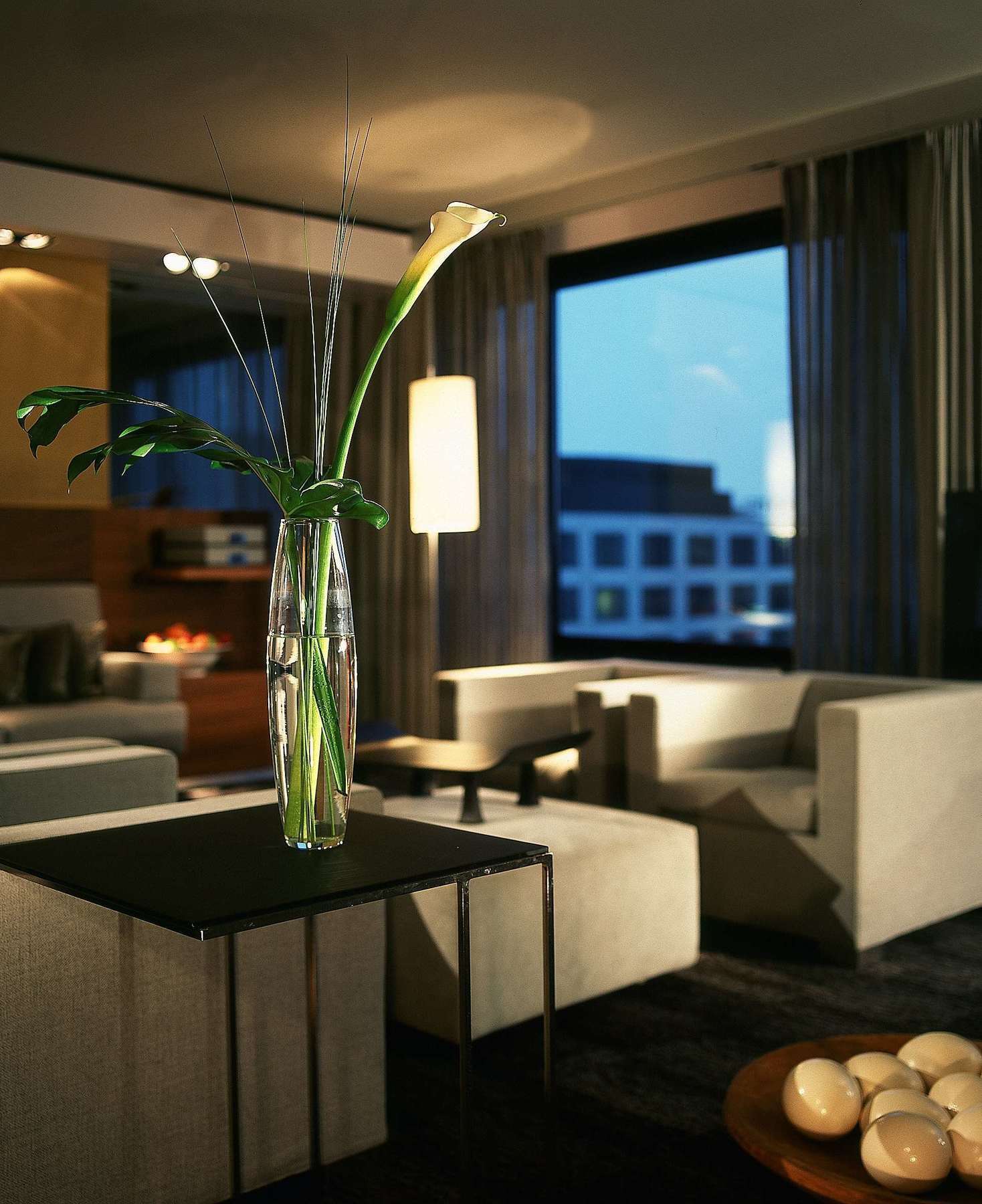 Sheraton Berlin Grand Hotel Esplanade Екстер'єр фото Interior of a suite at the Mandarin Oriental, Munich